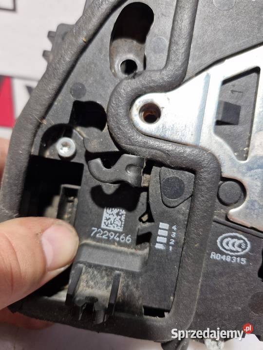 BMW E90 E91 ZAMEK DRZWI PRAWY PRZÓD LIFT 7PIN osobowe