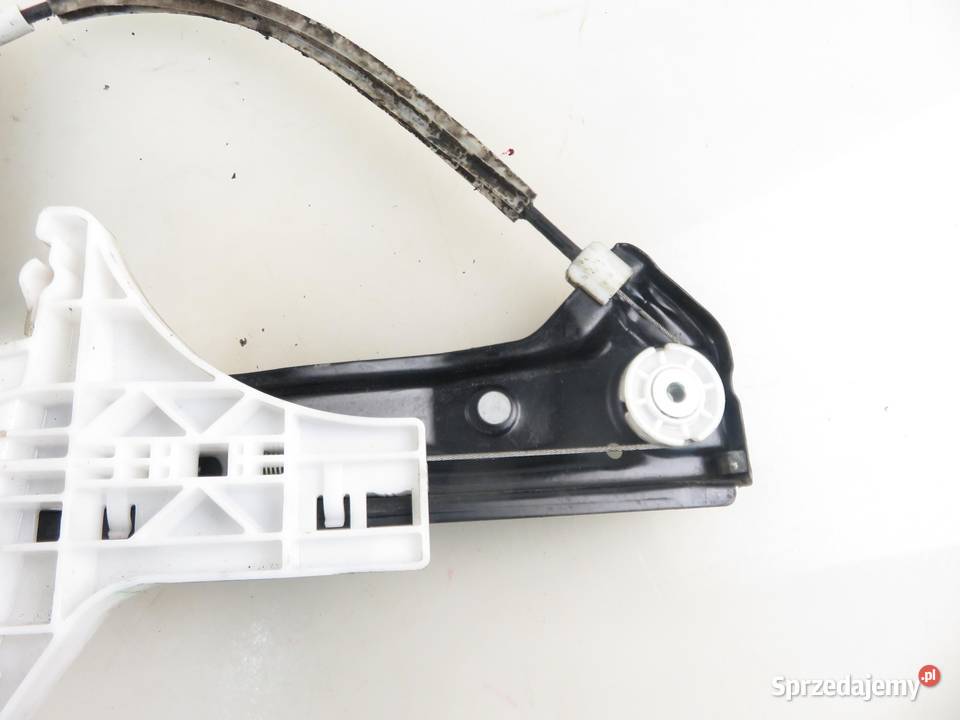 PODNOŚNIK SZYBY PRAWY TYLNY VW JETTA IV osobowe