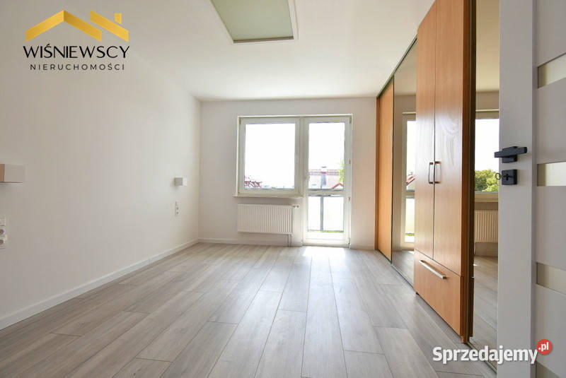Mieszkanie na Jarotach 2 pokoje 435 m2 3 piętro Rok budowy 2000 Olsztyn