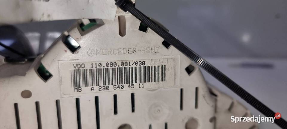 LICZNIK ZEGAR MERCEDES SL500 R230 A2305404511 osobowe Pozostałe Lipno sprzedam