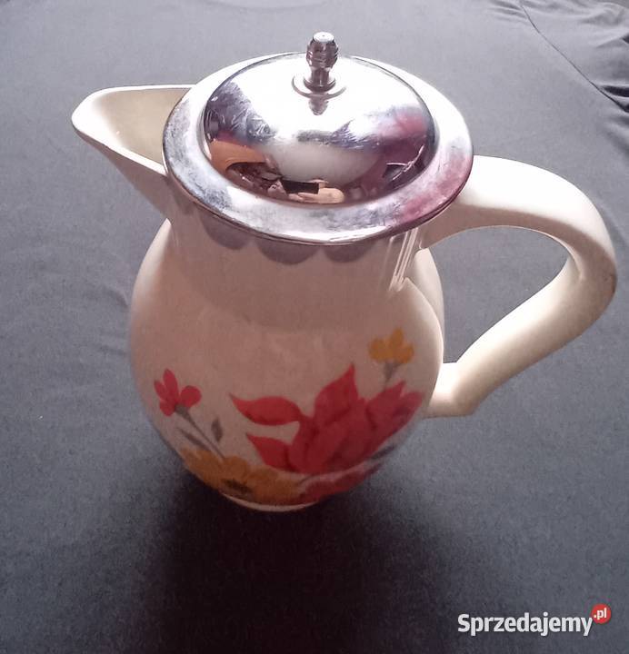 Fajansowy dzbanek z metalową przykrywką Niemcy Koźminek