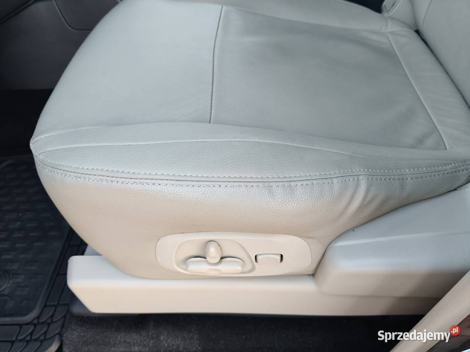 Mitsubishi Pajero IV 38 V6 250 bezwypadkowy czujnik parkowania Poznań