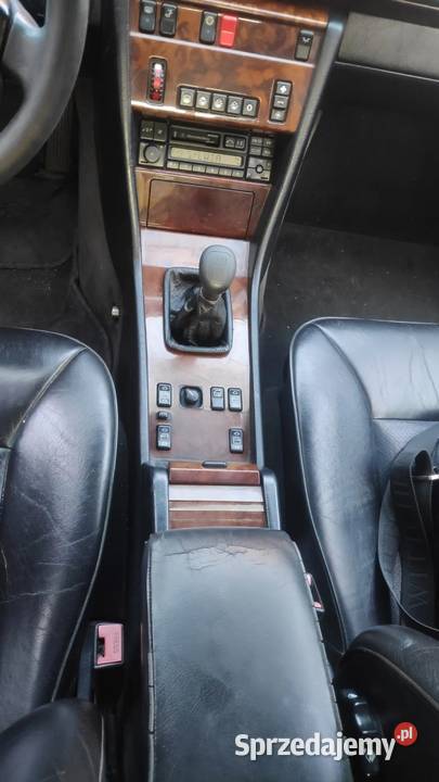 MERCEDESBENZ C124 E200 20 benzyna 136 1995r Zabrze