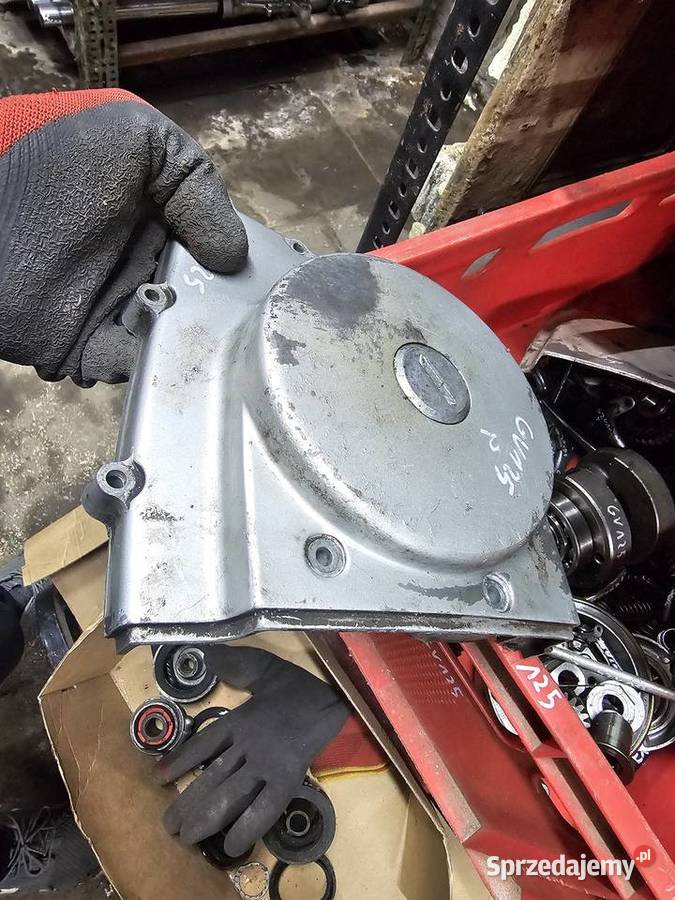 Hyosung GV 125 pokrywa lewa kapa zapłonu