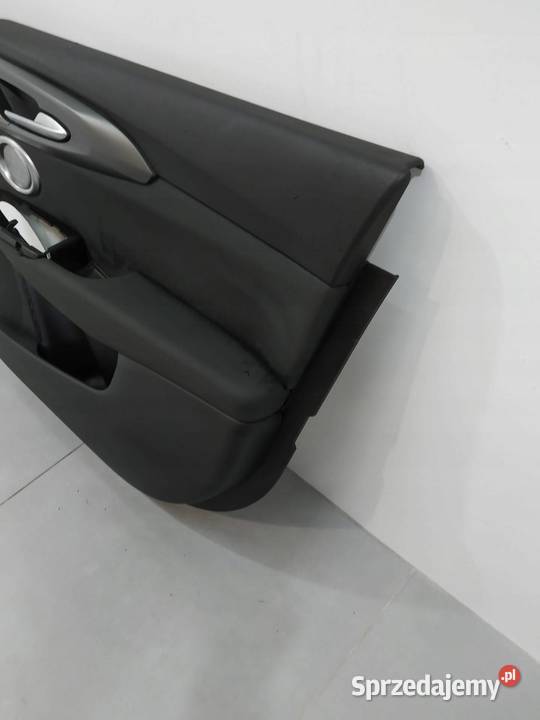 TAPICERKA BOCZEK PRAWY PRZÓD MASKOWNICA HARMAN