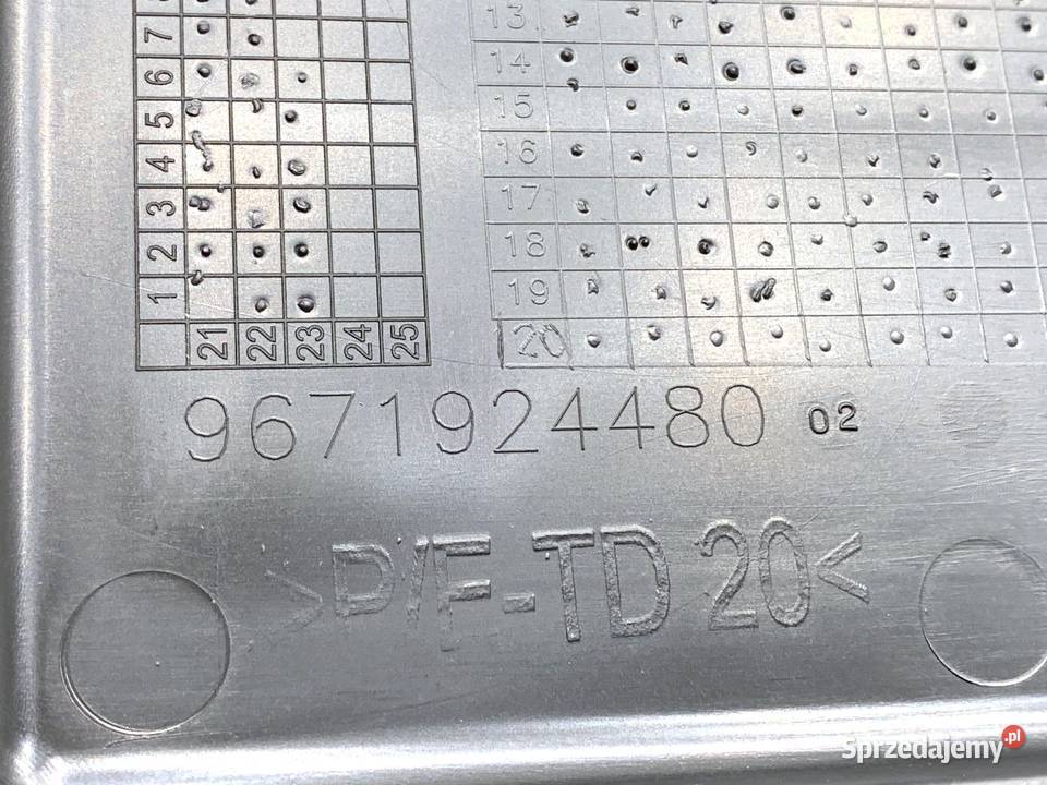 SKRZYNKA BEZPIECZNIKÓW CITROEN C3 III 9671924480 Skrzynki bezpieczników