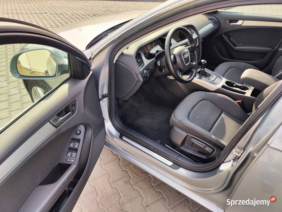 Audi A4 B8 20 TDI CROryginalny lakier235 000Alu wielofunkcyjna kierownica A4 Chełm