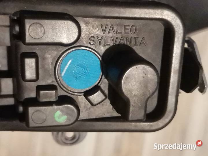 BMW X3 F25 1015 PRAWA LAMPA W BŁOTNIK TYŁ Międzychód
