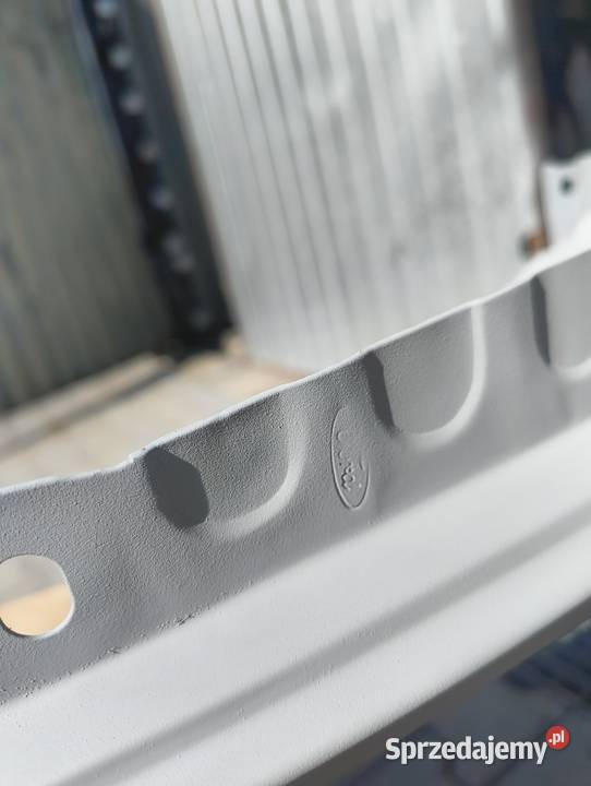Błotnik prawy przód Ford Mondeo MK3 dowolny