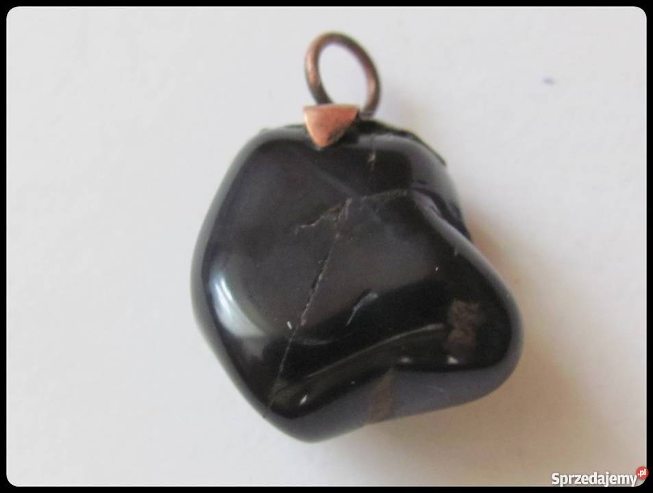 Wisiorek czarny kamień mazowieckie Płock sprzedam