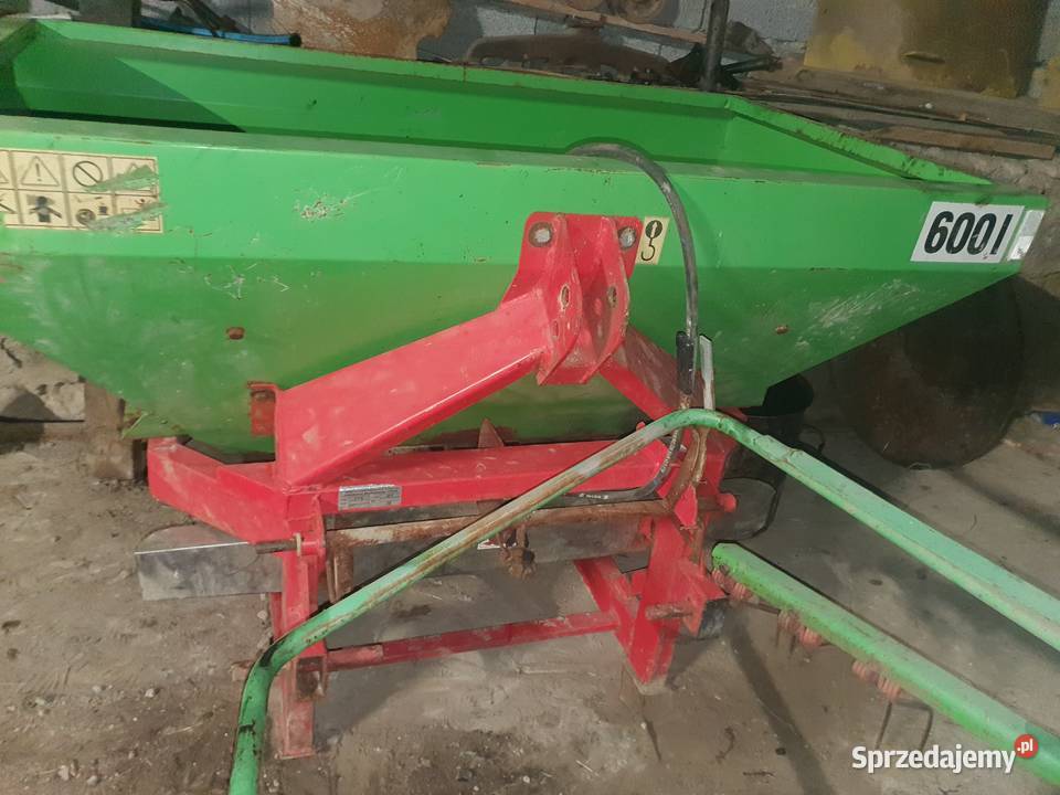 Siewnik do nawozu nieuszkodzony Gnojno