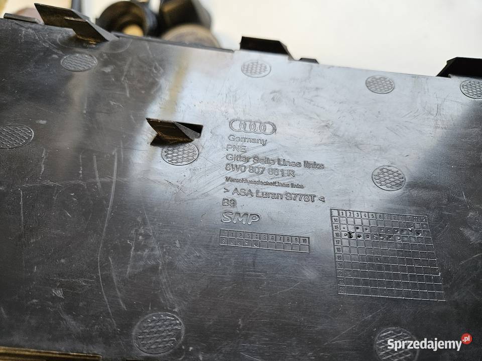 AUDI A4 B9 8W0 KRATKA LEWA ZDERZAKA PRZÓD