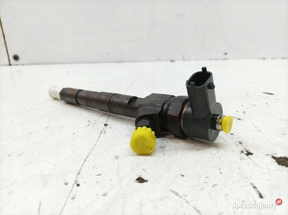 WTRYSKIWACZ 0445110327 20 CDTI Opel Insignia I