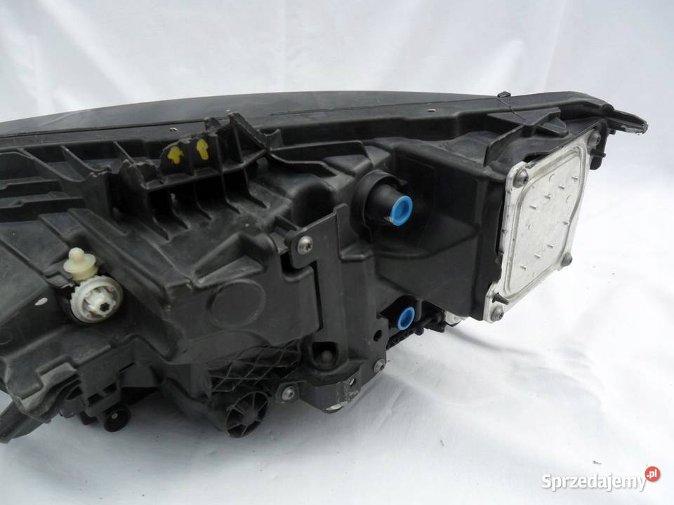 Volvo S60 V60 reflektor prawy przedni lampa Nowy Tomyśl