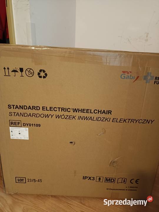 Nowy wózek elektryczny składany zapakowany w Syców