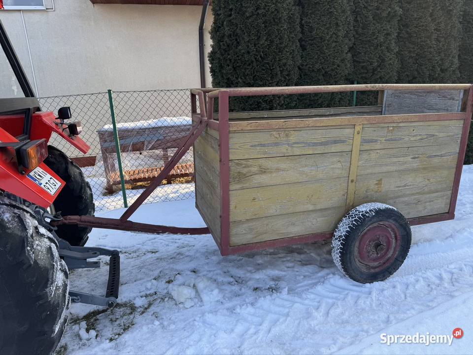 Przyczepa do przewozu zwierząt Kłaj