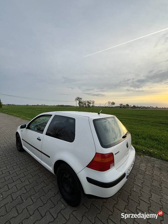 Volkswagen Golf IV 14 LPG Biały Chełmża
