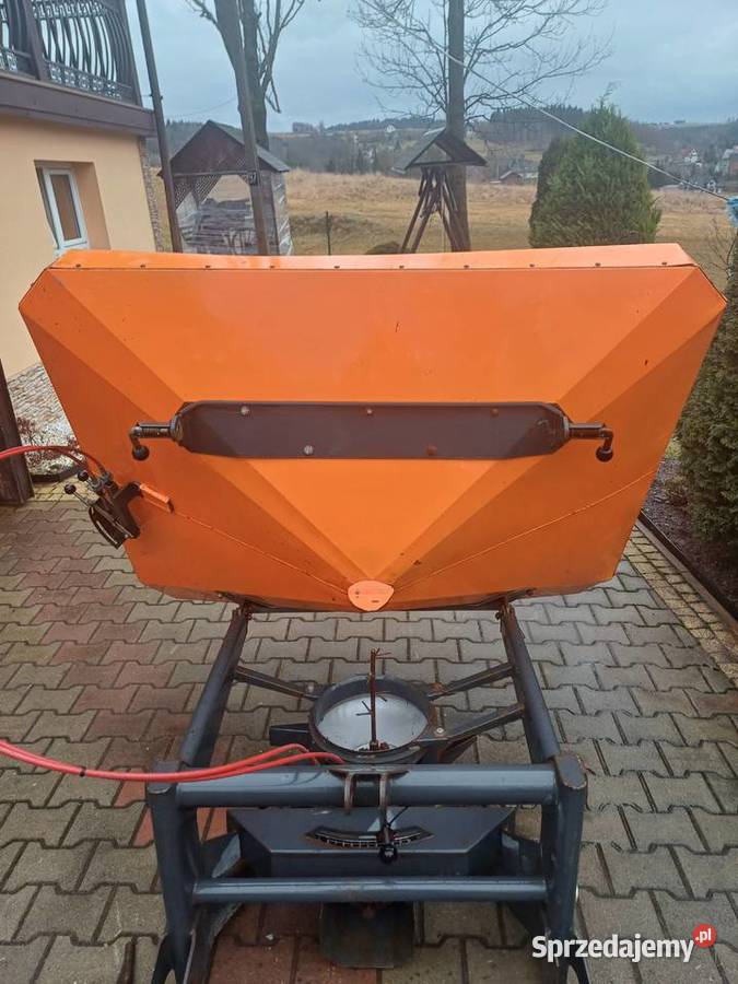 Rozsiewacz nawozów 700l Jordanów