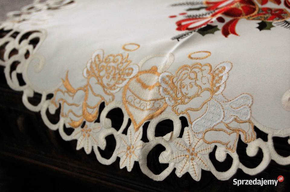 Bieżnik obrus świąteczny haftowany poliester 121 Lublin