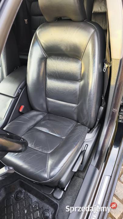 Volvo V70 P3 20D wielofunkcyjna kierownica V70