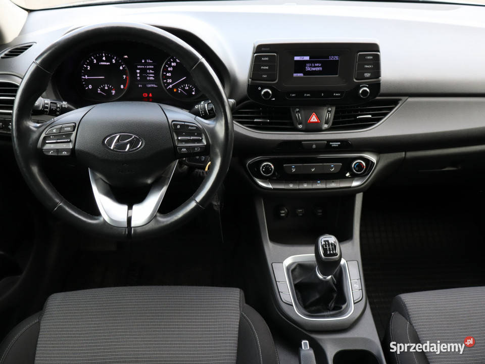 Hyundai i30 15 DPI Hatchback Bielany Wrocławskie