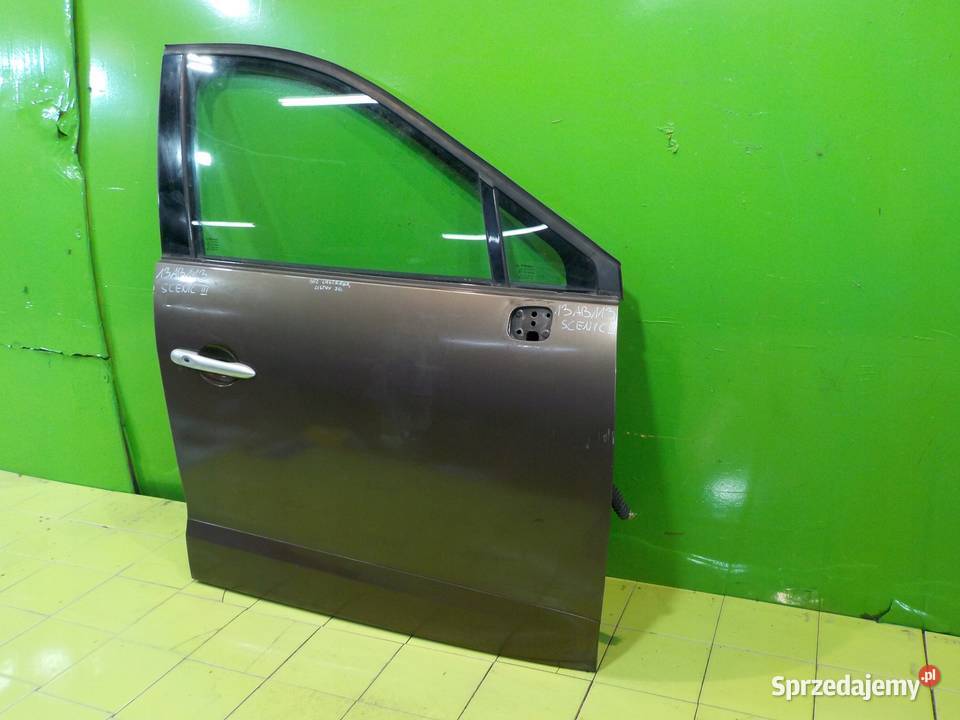 RENAULT SCENIC III 16 VVT 11r drzwi prawe przod Suków