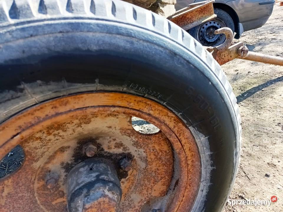 Wóz stalowodrewniany do ciągnika nieuszkodzony mazowieckie Jelanka