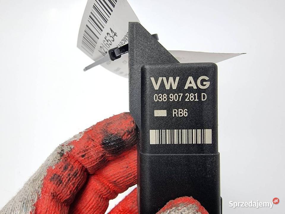 PRZEKAŹNIK ŚWIEC ŻAROWYCH AUDI A4 B9 038907281D Lipno