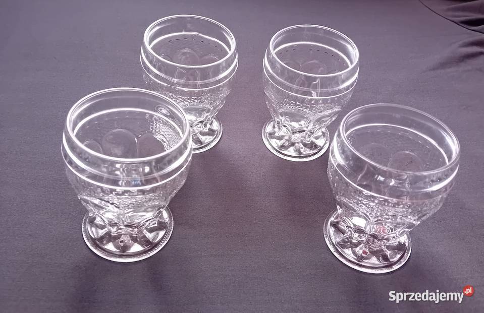 Zestaw 4 kieliszków Goblet do wódki poj 100 ml Koźminek