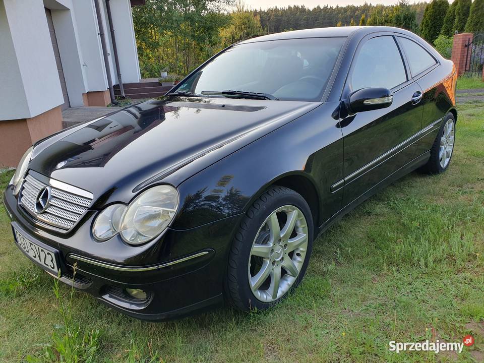 Mercedes CL203 coupe nieuszkodzony Golub-Dobrzyń