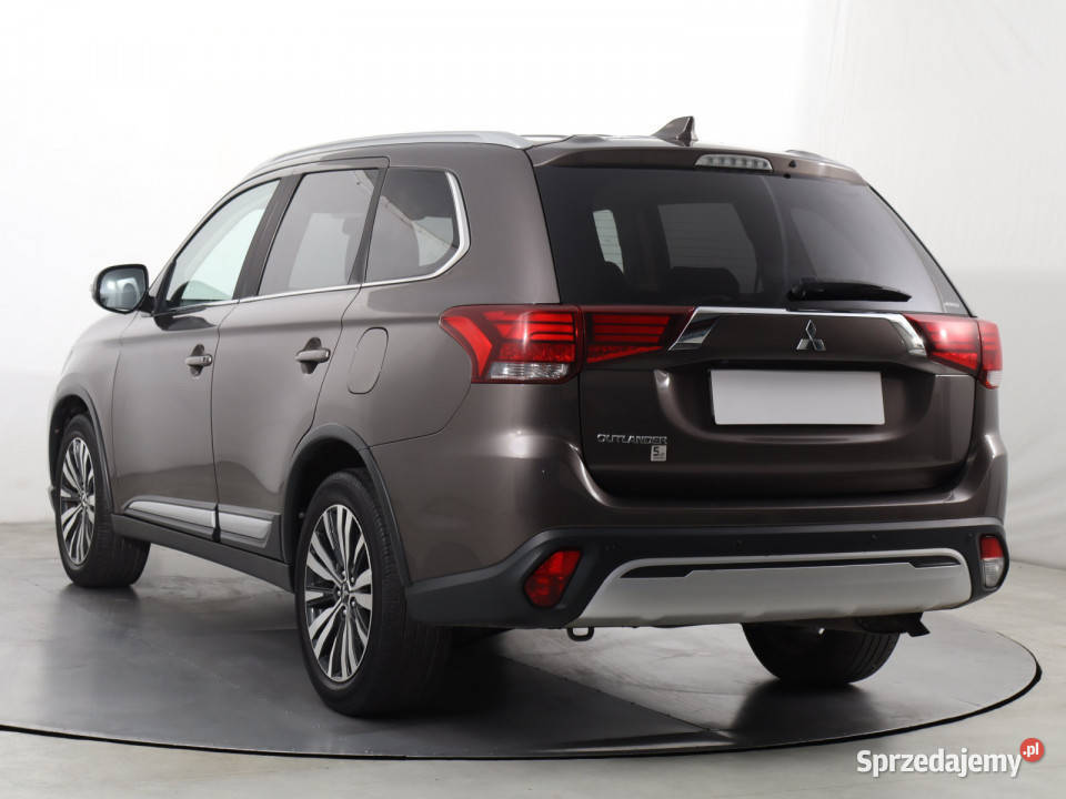 Mitsubishi Outlander 20 gniazdo USB Outlander Katowice