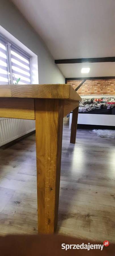 Stół dębowy malowany olejowoskiem