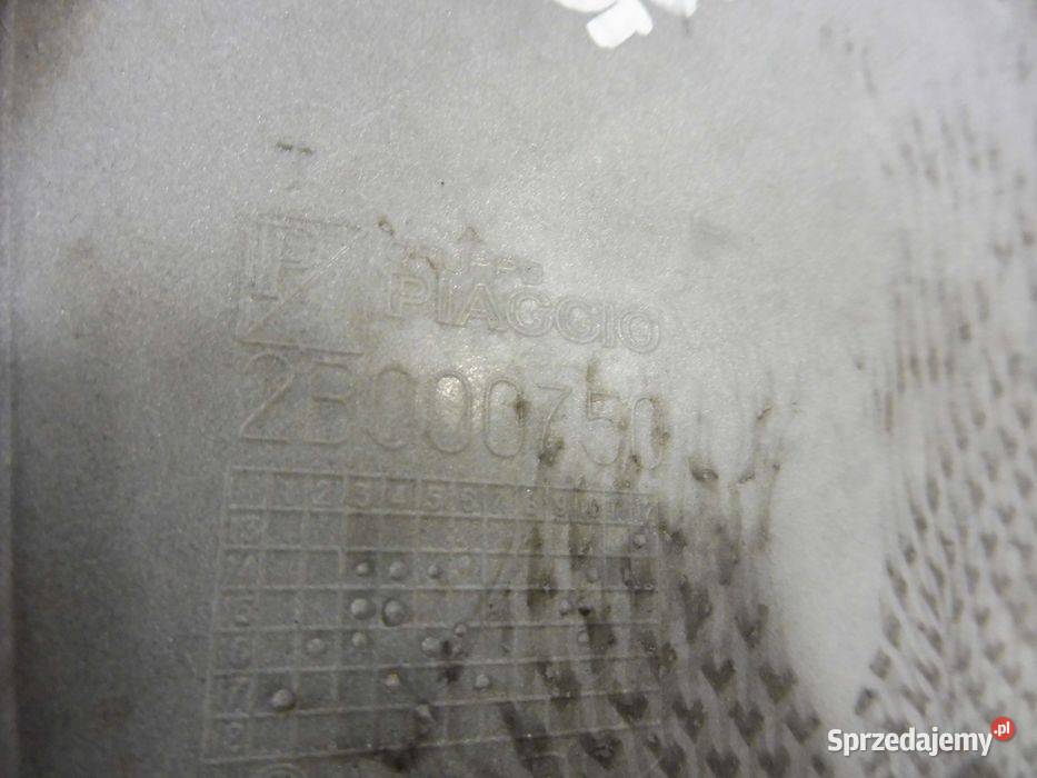 Piaggio MP3 500 zaślepka klapka 1420r A705 Pozostałe Poznań sprzedam