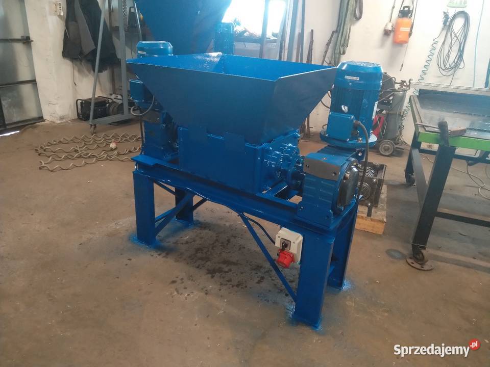 Rozdrabniacz dwuwałowy shredder 8 kw niszczarka