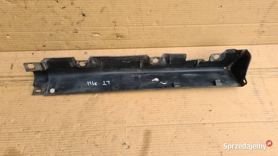 Suzuki Ignis MH 0407 listwy nakładki progowe sprzedam