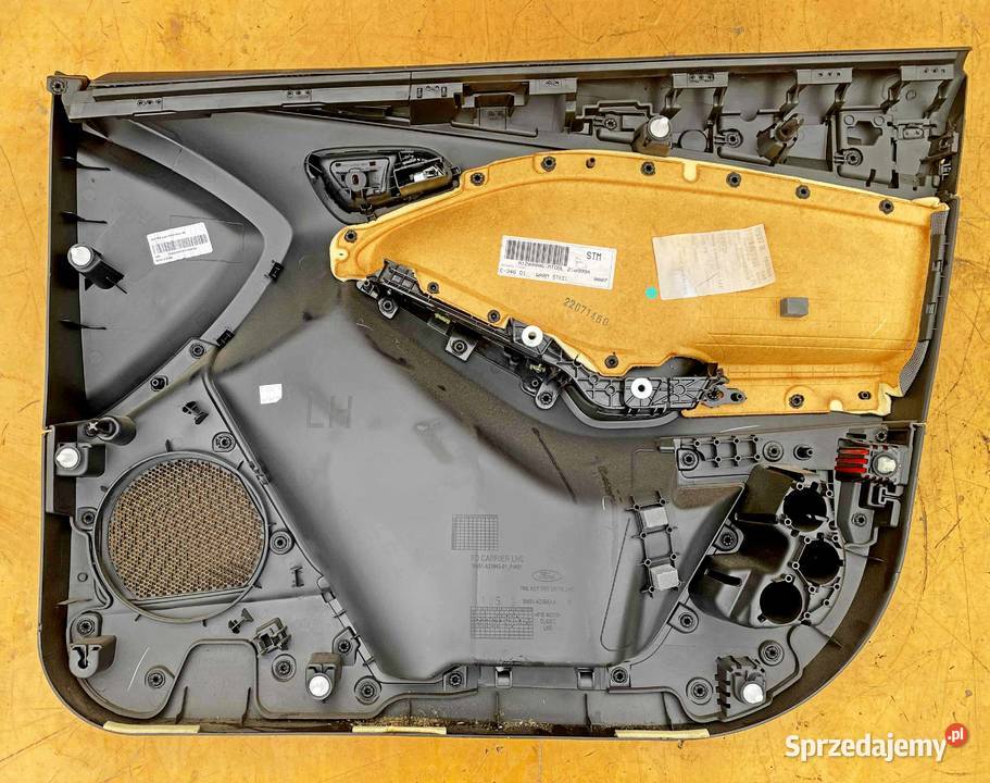 FORD FOCUS MK3 BOCZKI DRZWI TAPICERKI BM51A23942