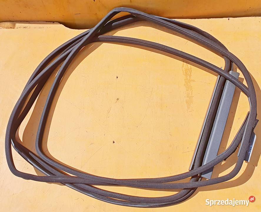 MERCEDES W204 2011 SEDAN USZCZELKI DRZWI elementy wygłuszające Motoryzacja