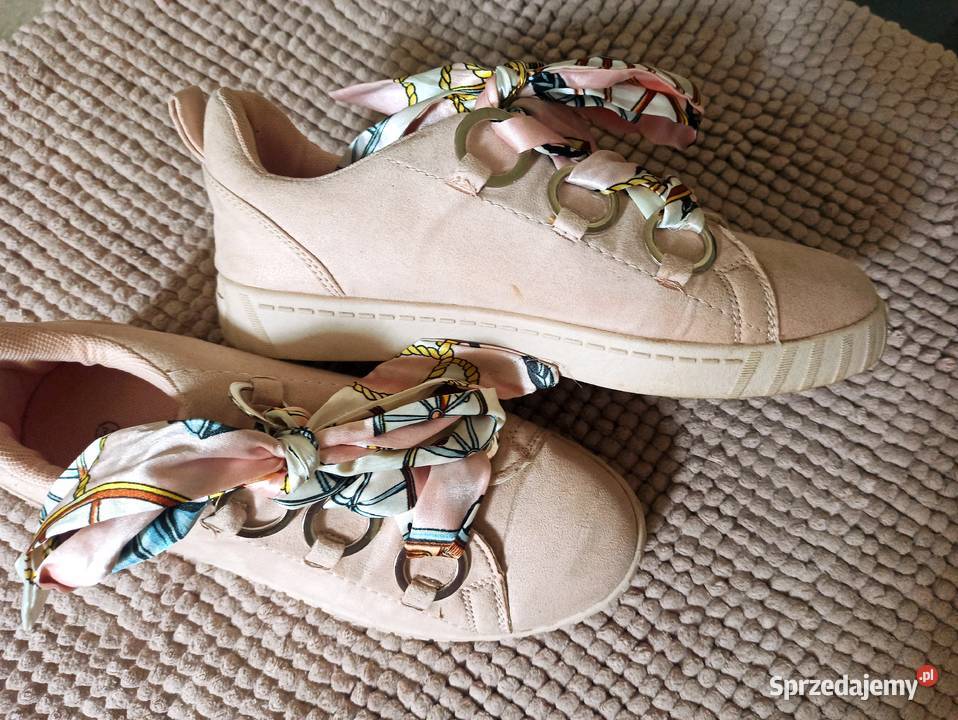 tenisówki ze wstążką Obuwie sportowe Częstochowa