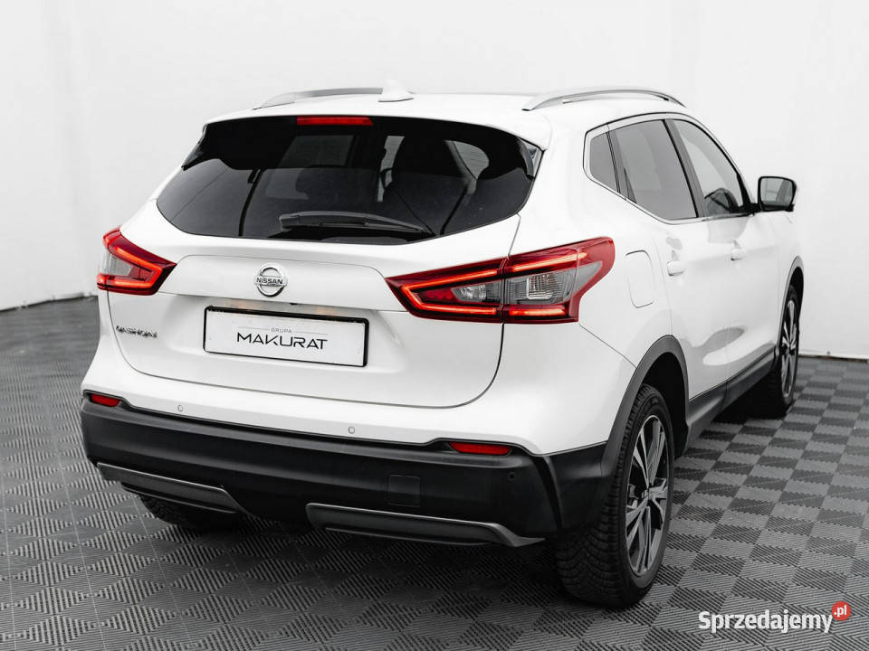 Nissan Qashqai NO6233W13 DIGT NConnecta DCT światła przeciwmgielne Pępowo