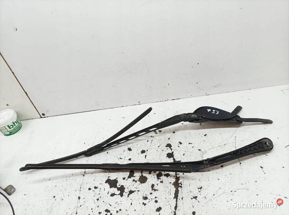 RAMIONA WYCIERACZEK PRZÓD E63 7035103 Bmw Seria Rok produkcji 2005 sprzedam