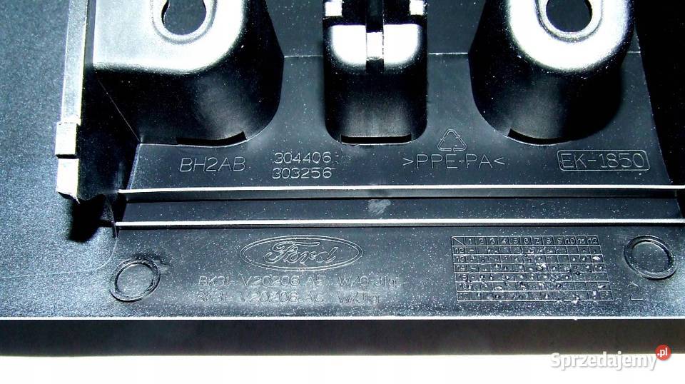LISTWA NAKŁADKA LEWA POD WLEWEM PALIWA FORD