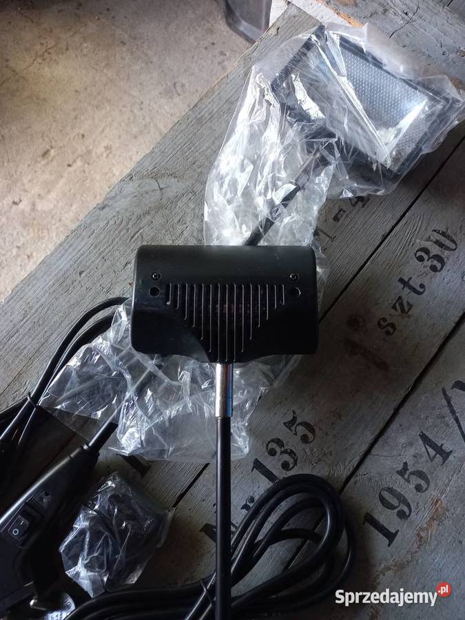 Lampa halogenowa targowa