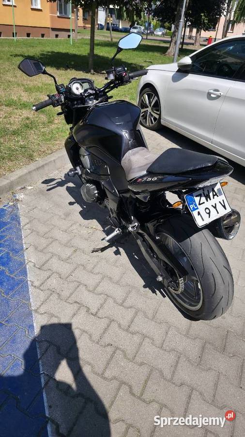 Sprzedam zamienię ladna Kawasaki Z 750 2007 czarny Chodzież sprzedam