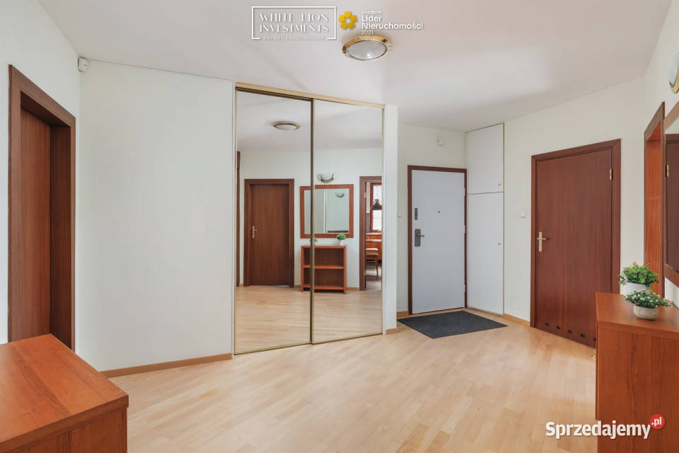 Mieszkanie 1052m2 3 pokoje Warszawa Łucka Rok budowy 1998 sprzedam