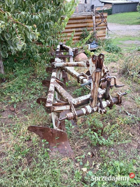 Pług 5cio skibowy nieuszkodzony