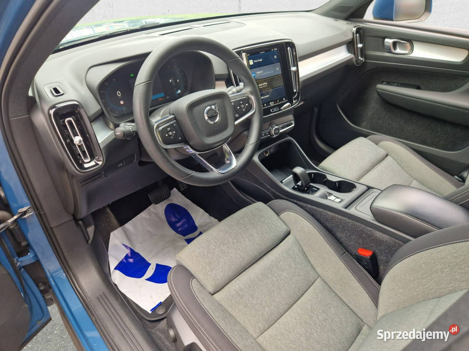 Volvo XC 40 B3 Core Z Polskiego Salonu Faktura przyciemniane szyby Warszawa