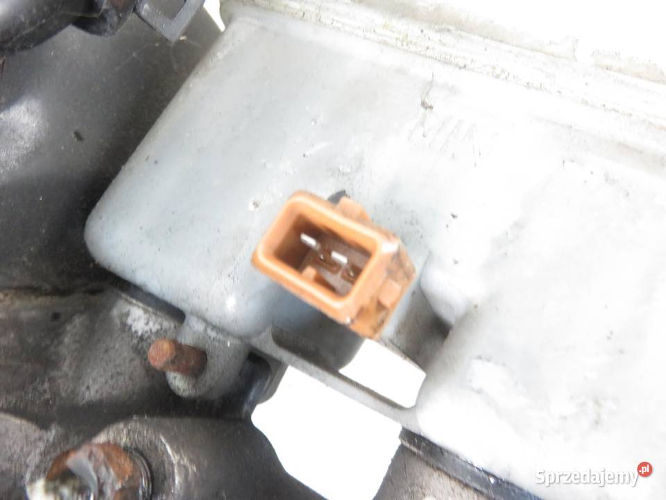 SERWO HYUNDAI TUCSON I 20 CRDI 585002E450