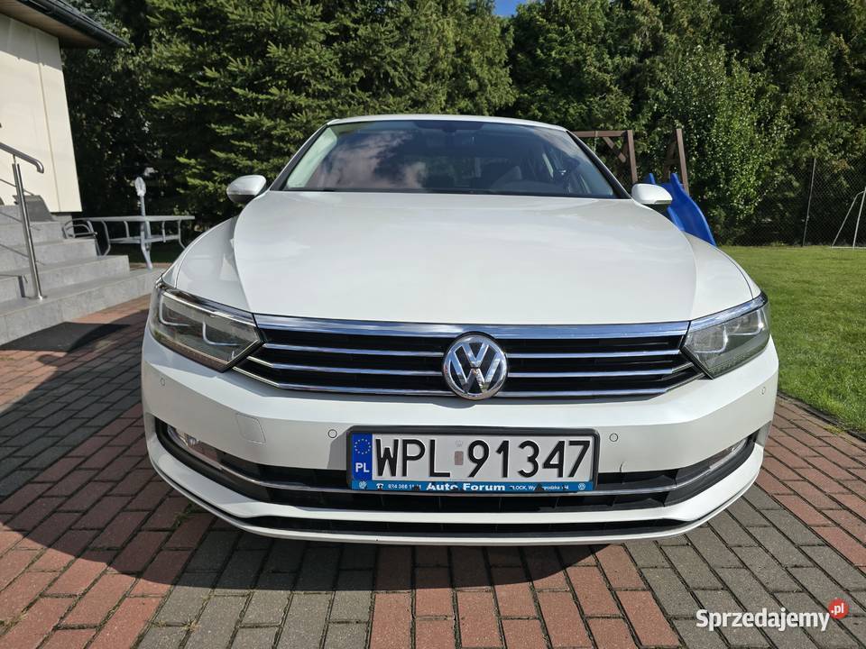Volkswagen Passat B8 14 sedan biała perła 162000km Passat Radzanowo