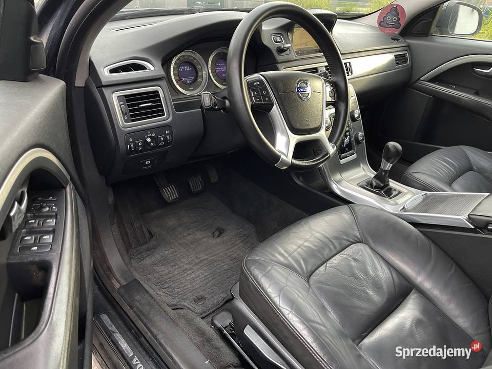 VOLVO V70 LIFT 16 Diesel 115 2011r 197000 Płock