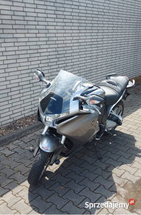 Honda VFR1200F ABS Rok produkcji 2011 dolnośląskie Świdnica sprzedam